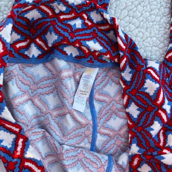 LULAROE TALL & CURVY LEGGINGS - Picture 2 of 4